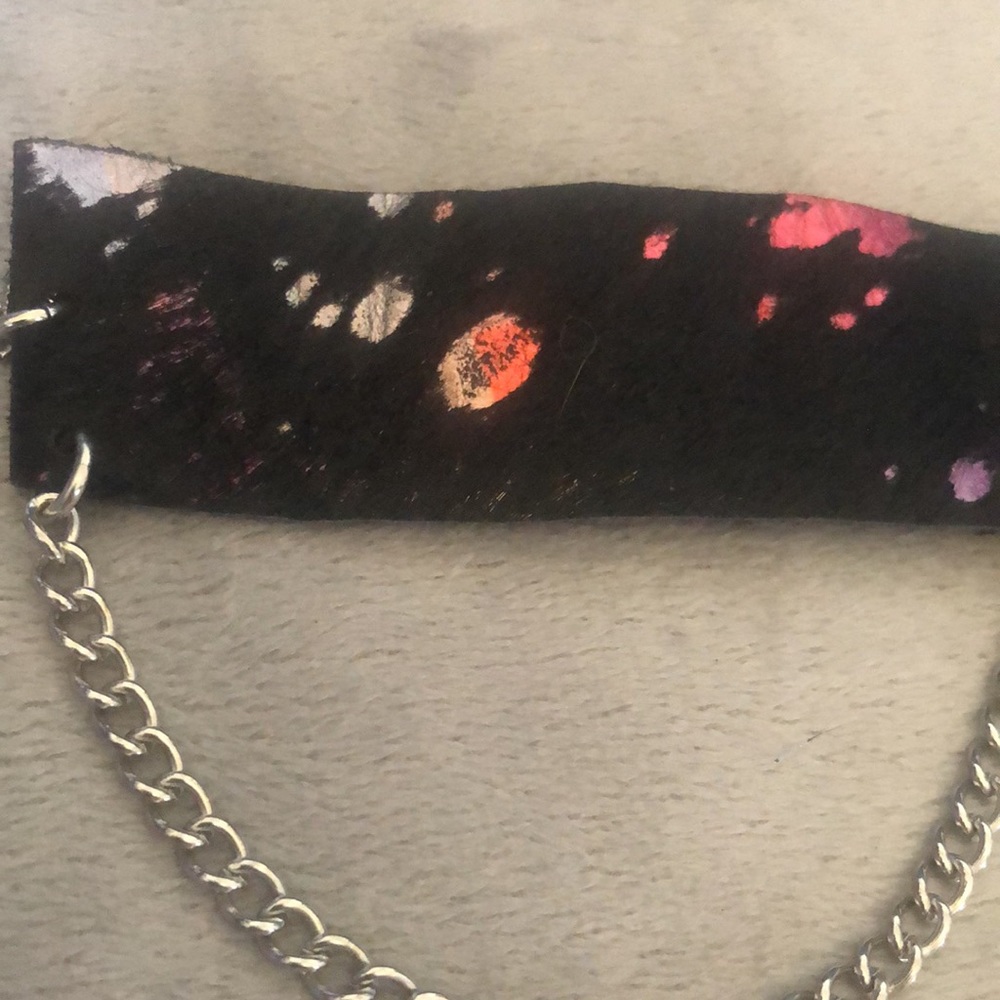 Leather dark rainbow choker - Picture 6 of 8